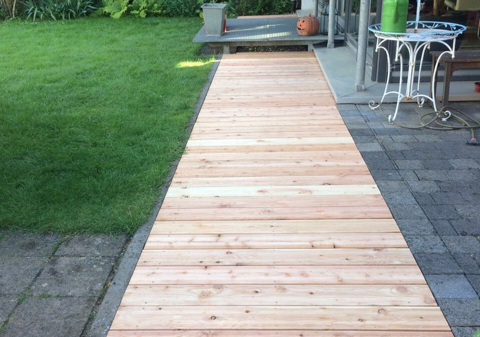 Garten Bodenbelag aus Holz